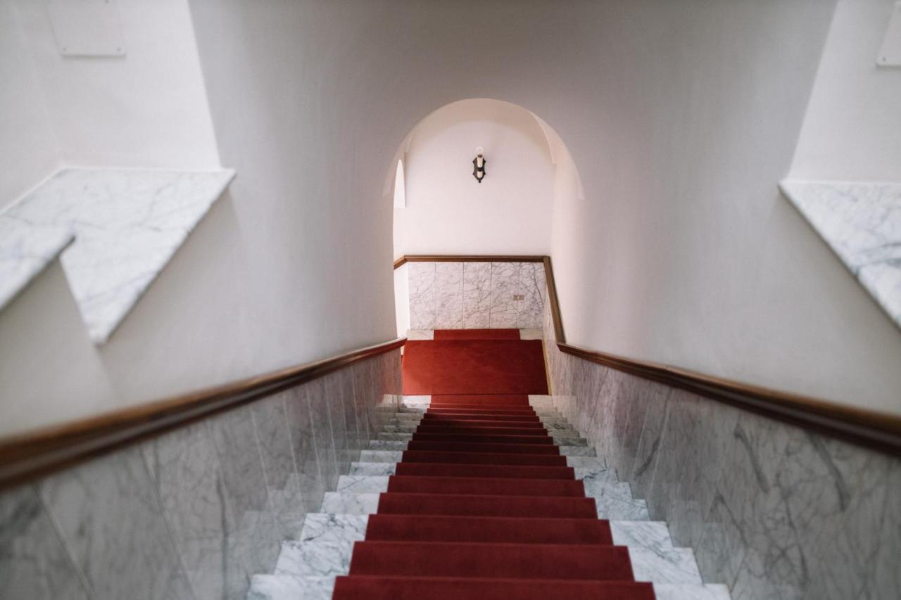 ホテル Palazzo Circolone ポッジャルド エクステリア 写真